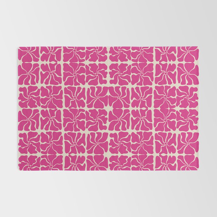 Monochrome fuchsia pink flowers Rug Gallery Image 2