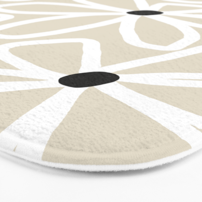 Daisy chain - neutral Bath Mat Gallery Image 3