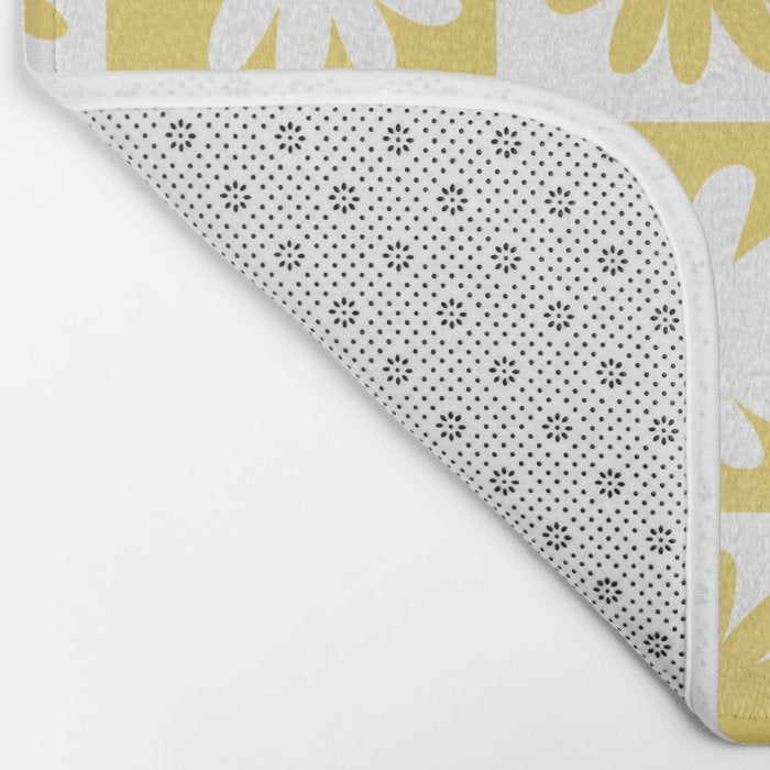 Yellow And White Checkered Flower Pattern Bath Mat Gallery Image 2