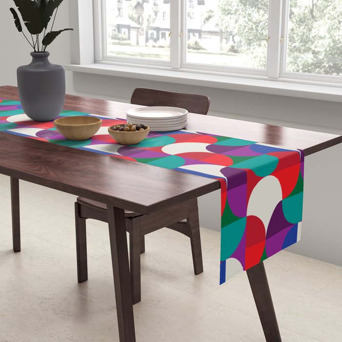 Bubbly Table Runner Gallery Image 2