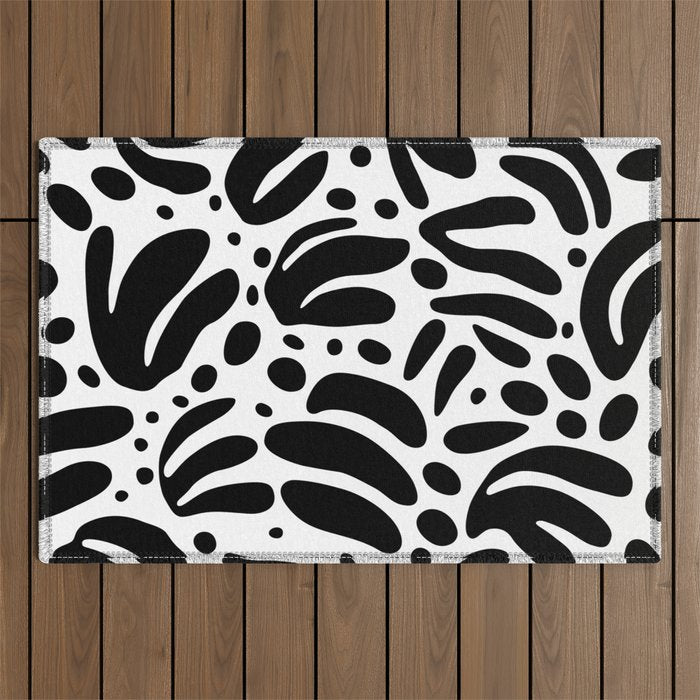 Black and white organic plant leaf art pattern Outdoor Rug Gallery Image 1