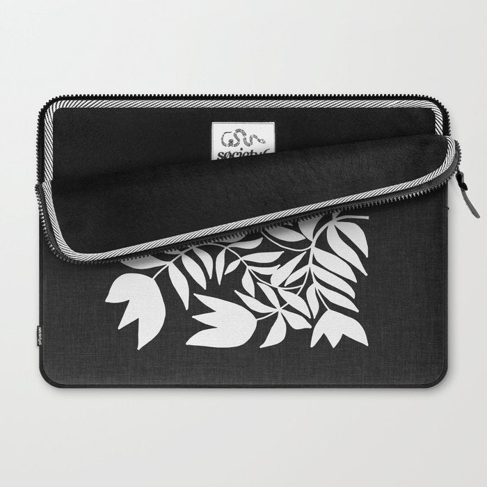 Triple Lip Vining Tulip ii Laptop Sleeve Gallery Image 2