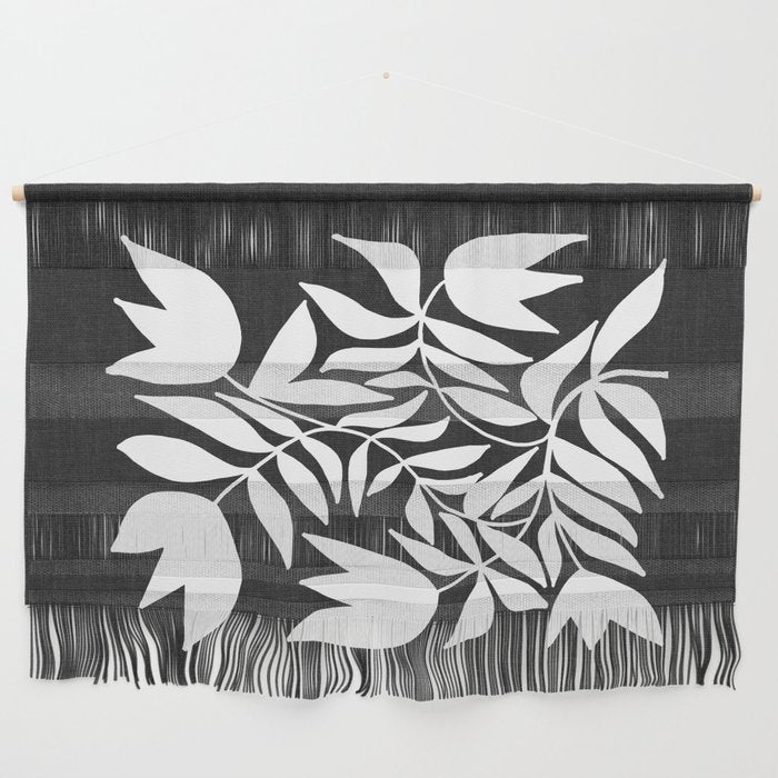Triple Lip Vining Tulip ii Wall Hanging Gallery Image 1