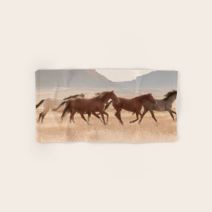 Southwest Horses Bath Towel Gallery Image 1