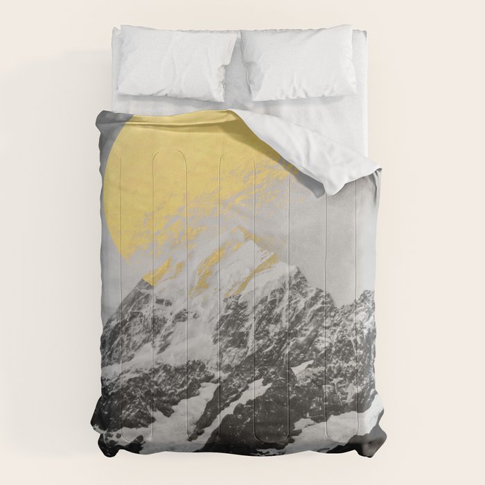 Moon dust mountains Comforter Gallery Image 1