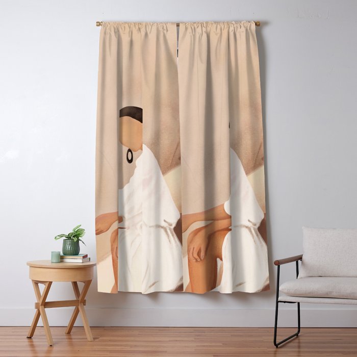 Lady in Waiting Window Curtain Gallery Image 5