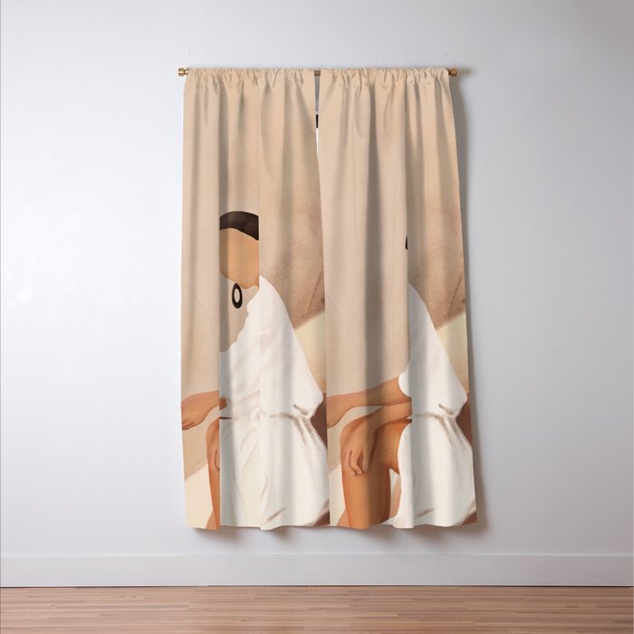 Lady in Waiting Window Curtain Gallery Image 3