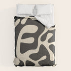 Minimalist Abstract Leaves 1 Comforter Gallery Image 6