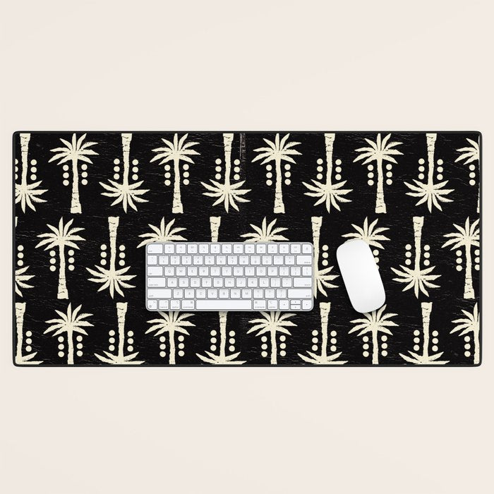 Mar de Amores Desk Mat Gallery Image 1