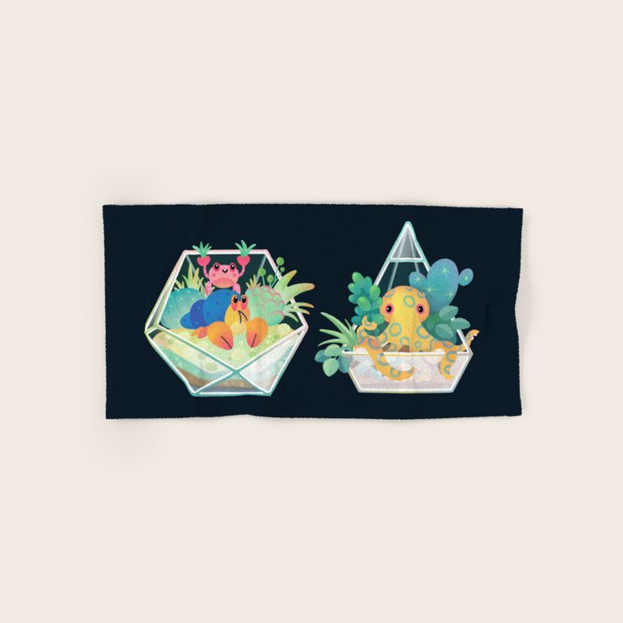 Ocean terrarium - Boxer crab, hermit crab Bath Towel Gallery Image 1