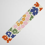 Mini Reto Daisy  Table Runner Gallery Image 3