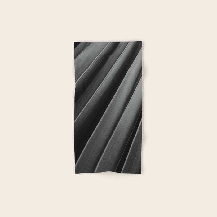 Leaf Photography Bath Towel Gallery Image 1