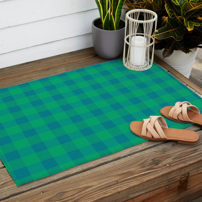 Retro Green Gingham Outdoor Rug Gallery Image 2