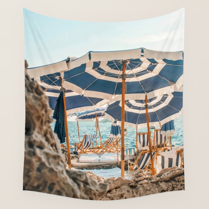 Fontelina Wall Tapestry Gallery Image 1