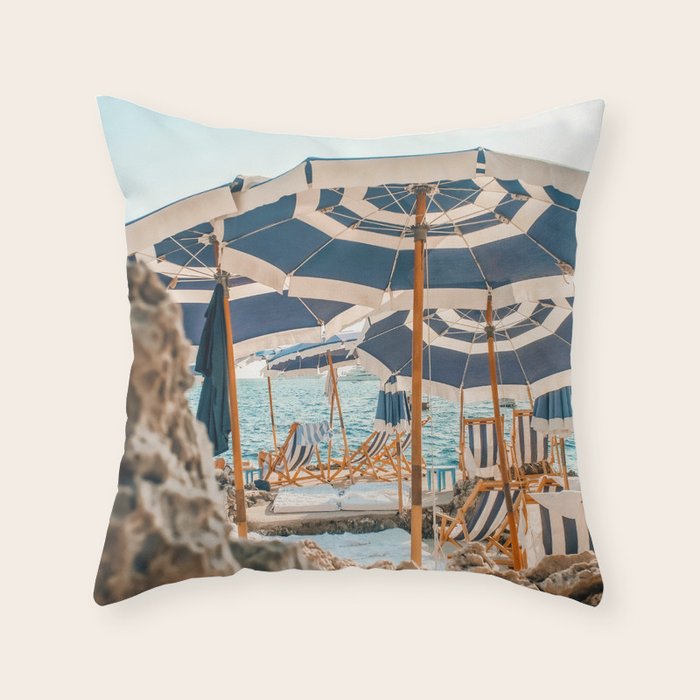 Fontelina Throw Pillow Gallery Image 6