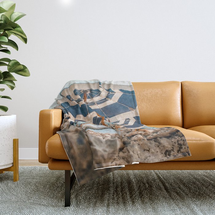 Fontelina Throw Blanket Gallery Image 1