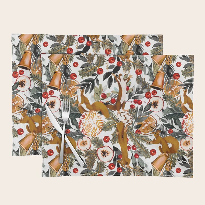Squirrels on the Christmas tree I Placemat Gallery Image 1