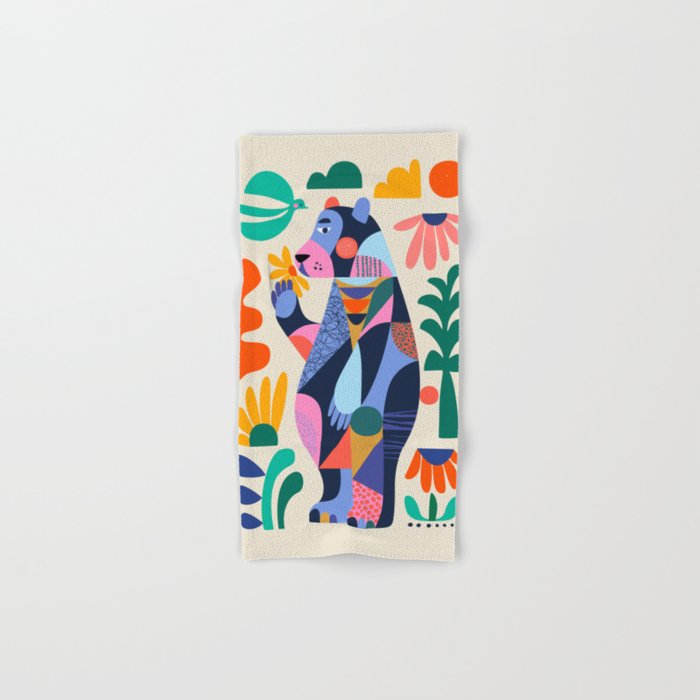 Black bear Bath Towel Gallery Image 1