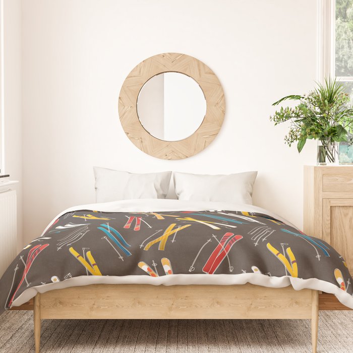 Ski Fun: Vintage Style  Duvet Cover Gallery Image 3
