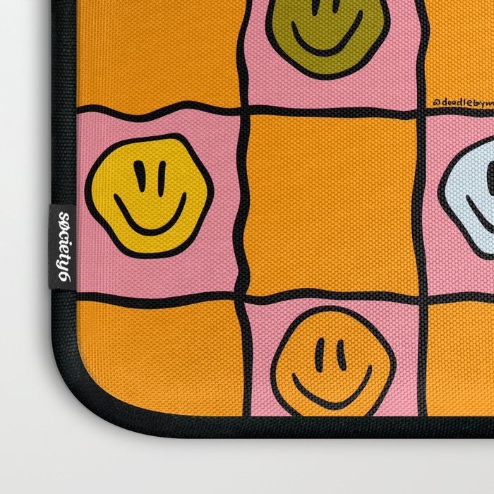 Pink Happy Face Checkered Print Laptop Sleeve Gallery Image 3