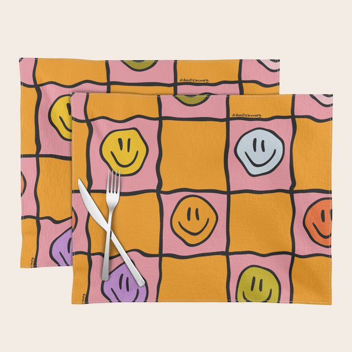 Pink Happy Face Checkered Print Placemat Gallery Image 1