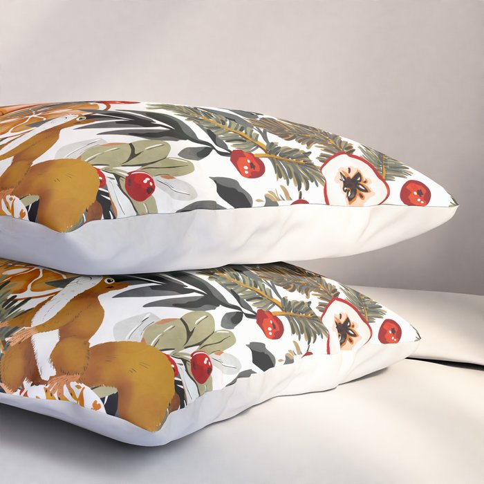 Squirrels on the Christmas tree I Pillow Sham Gallery Image 3