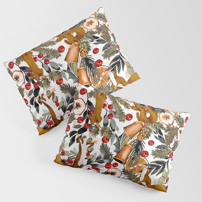 Squirrels on the Christmas tree I Pillow Sham Gallery Image 3