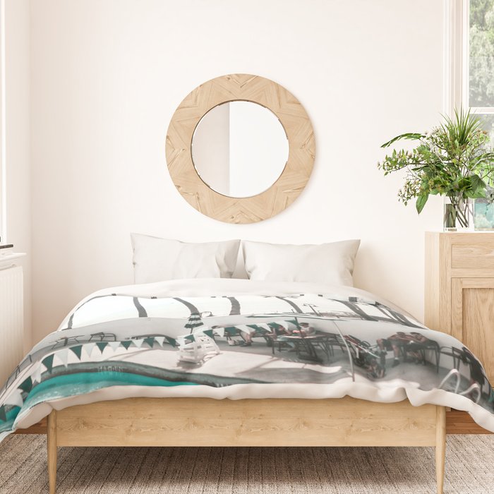Pool and Palm Trees Duvet Cover Gallery Image 3