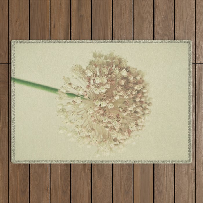 Sphere Outdoor Rug Gallery Image 1