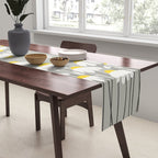 Daisy Table Runner Gallery Image 2