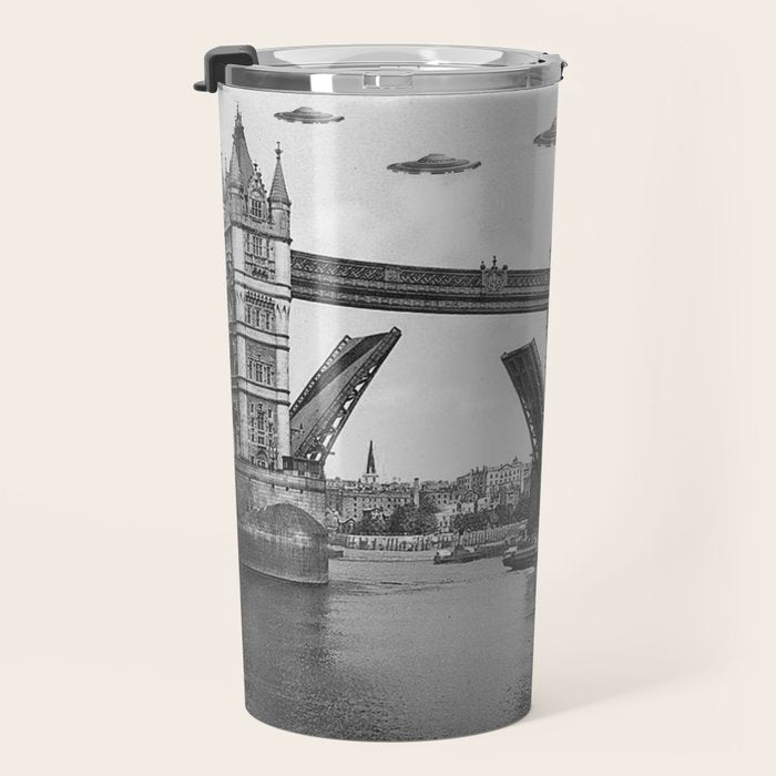 Oh no! London ca. 1950 Travel Mug Gallery Image 3