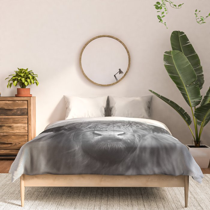 Highland Cow - Black & White Comforter Gallery Image 3