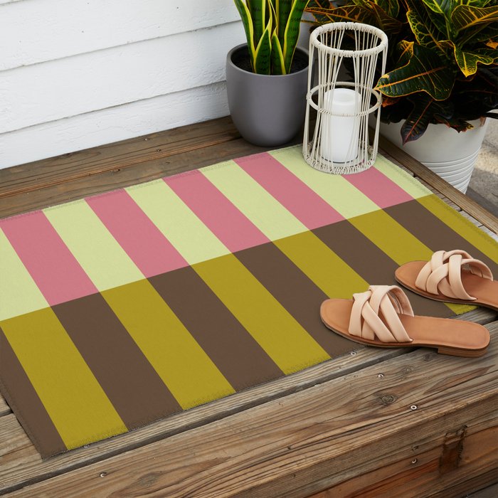 Retro Candy Stripe Pattern Outdoor Rug Gallery Image 2