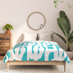 Mid-century Modern Abstract Turquoise and White Loop Pattern Comforter Gallery Image 3