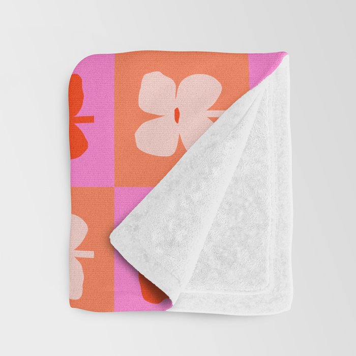 Retro Tropical Checkered Floral Pattern Throw Blanket Gallery Image 3