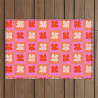 Retro Tropical Checkered Floral Pattern Outdoor Rug Gallery Image 1