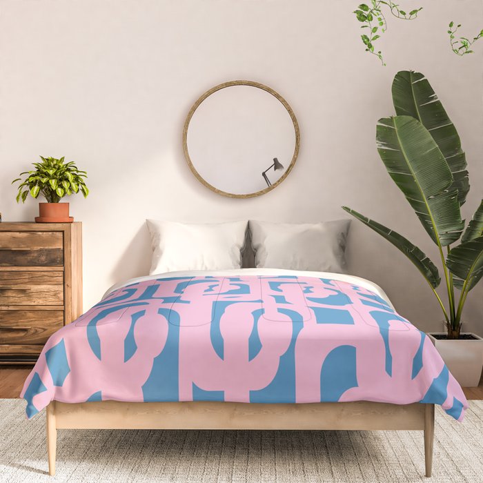 Colorful Contemporary Abstract Loop Pattern in Pink and Blue Comforter Gallery Image 3