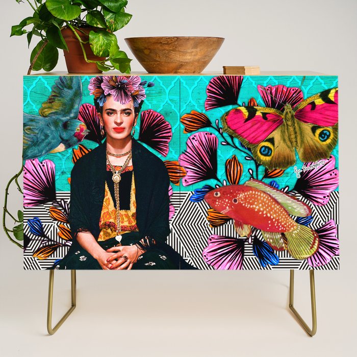 Frida´s secret smile Credenza Gallery Image 1