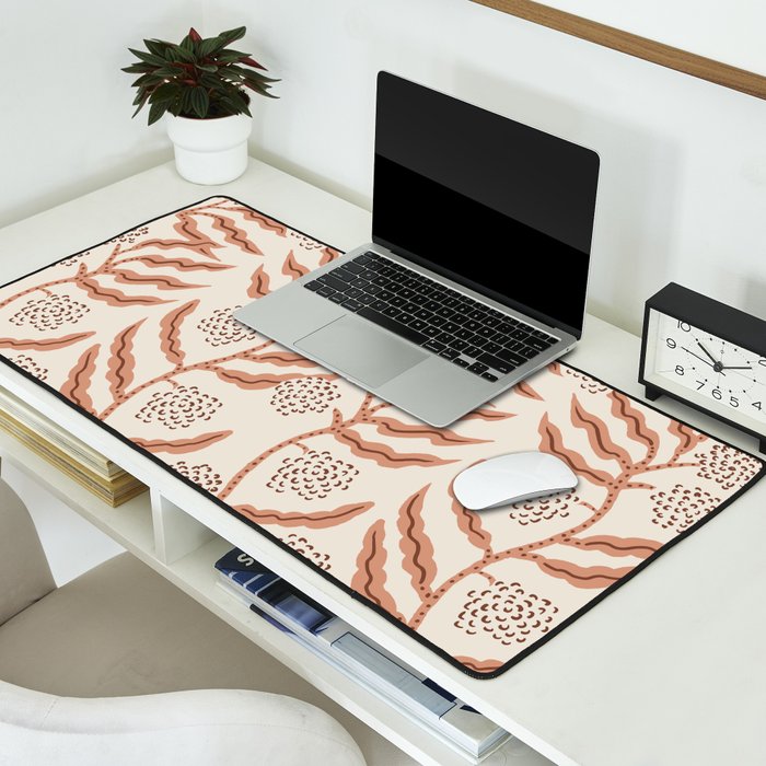 LA VILLE VINE BLUSH Desk Mat Gallery Image 2