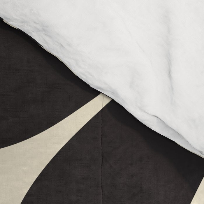 Big Daisy - Groovy Flower - Black & White Comforter Gallery Image 4