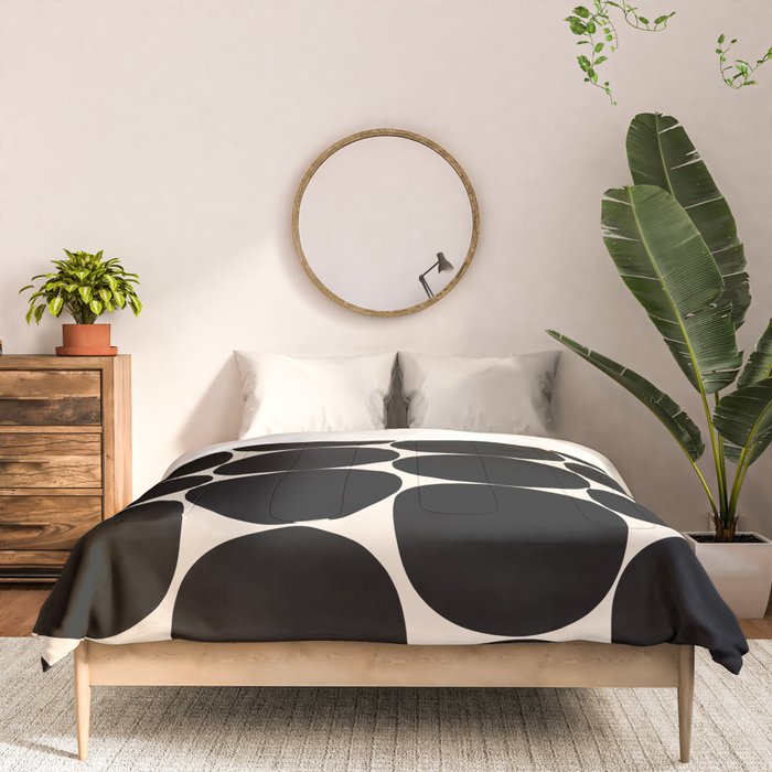 Mid-Century Mod Minimalist Dot Pattern in Black and Almond Cream Comforter Gallery Image 3
