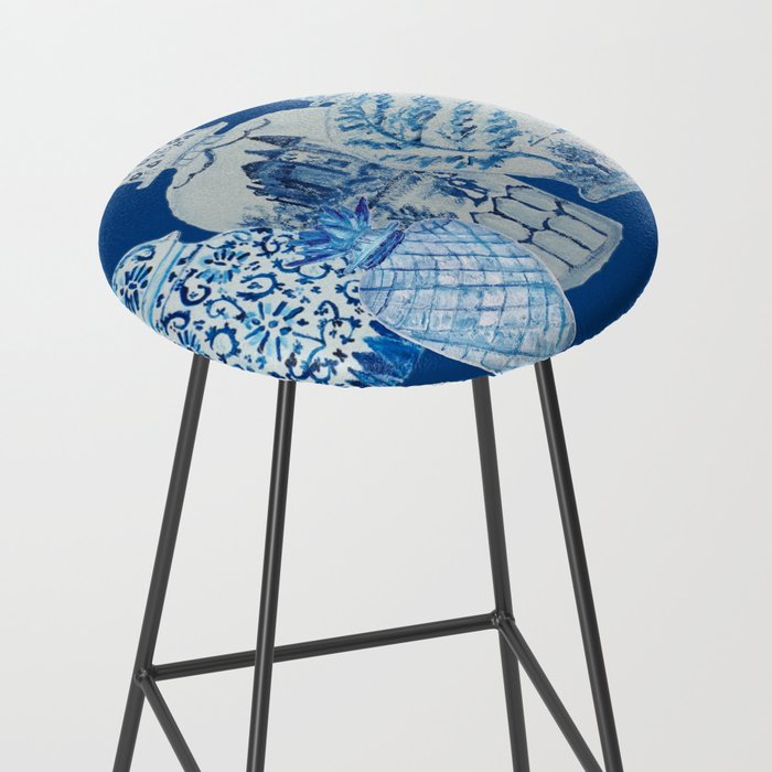 4 Four 4 Blue and White Ginger Jars  Stool Gallery Image 2