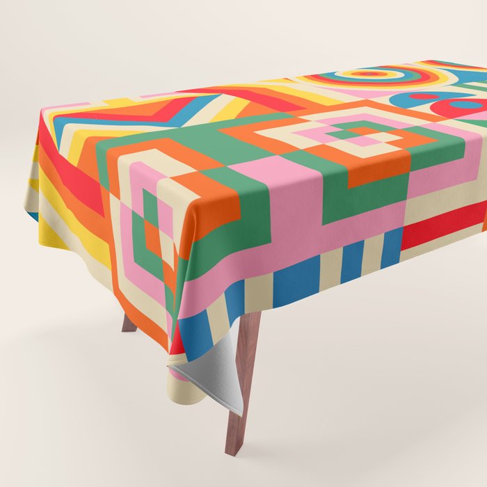 Happy Quilt Tablecloth Gallery Image 1