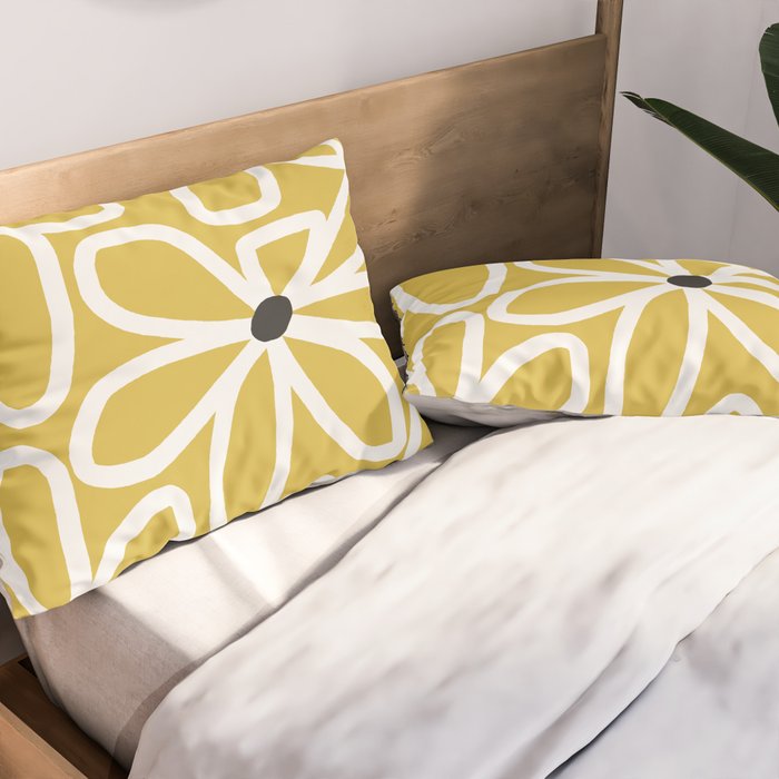 Daisy chain - yellow Pillow Sham Gallery Image 2
