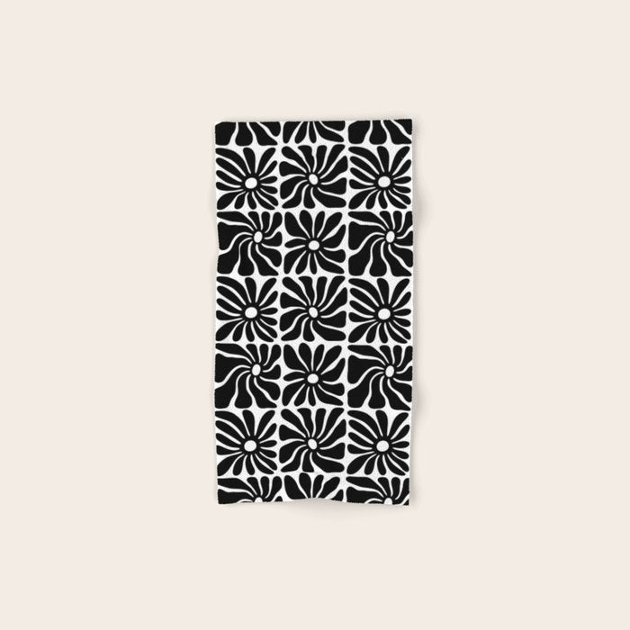 Black and white retro flower art pattern Bath Towel Gallery Image 1