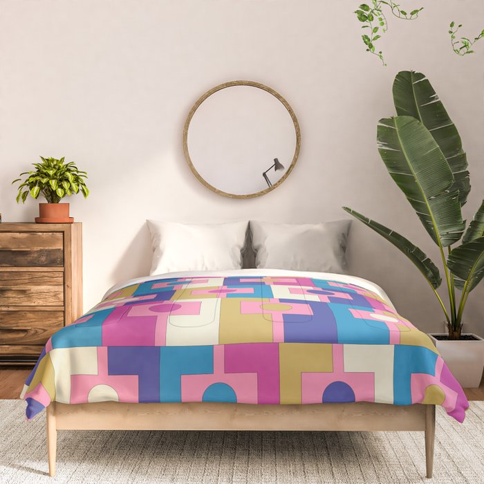Retro Modern Geometric Rektangel Pattern Blue and Pink Comforter Gallery Image 3