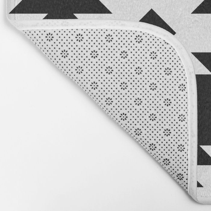 Southwestern  Black and White Bath Mat Gallery Image 2