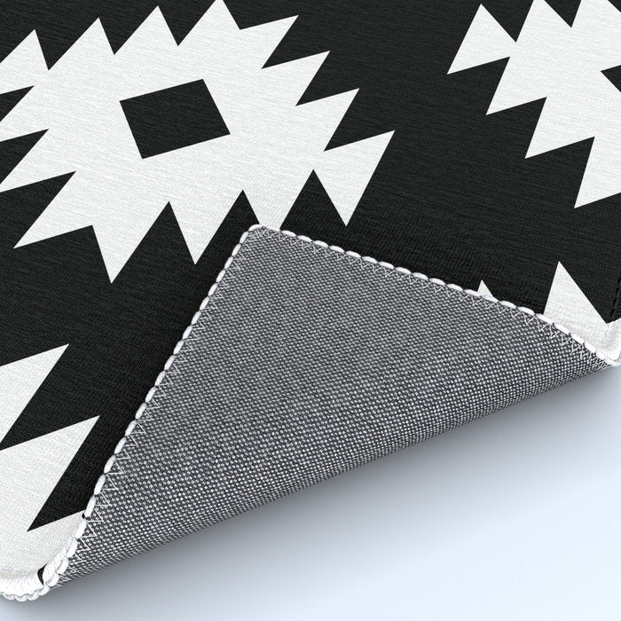 Southwestern  Black and White Rug Gallery Image 4