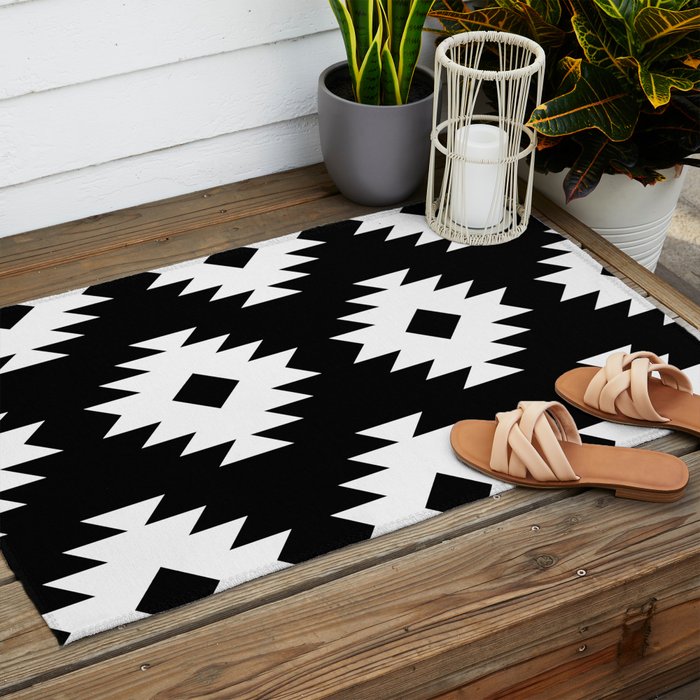Southwestern  Black and White Outdoor Rug Gallery Image 2