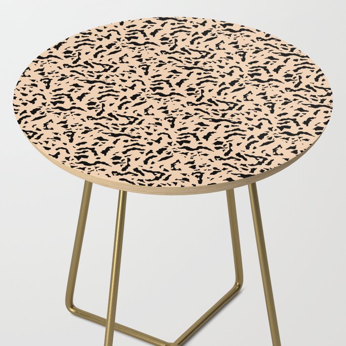 Cross my mind Side Table Gallery Image 2